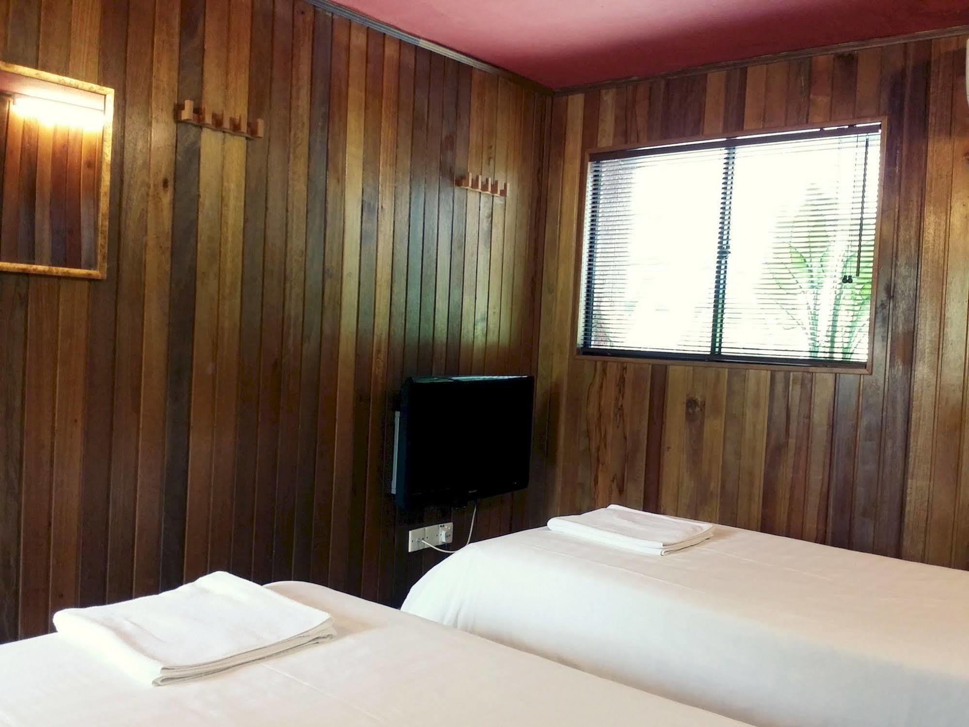 Rainforest Bed & Breakfast Куала-Лумпур Экстерьер фото