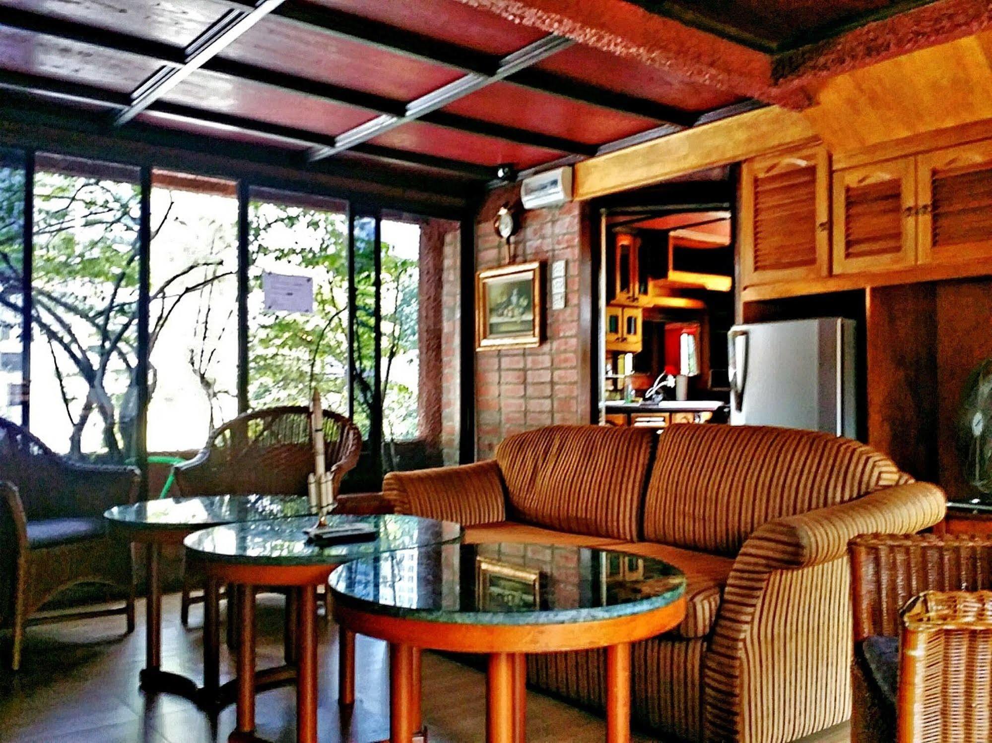 Rainforest Bed & Breakfast Куала-Лумпур Экстерьер фото
